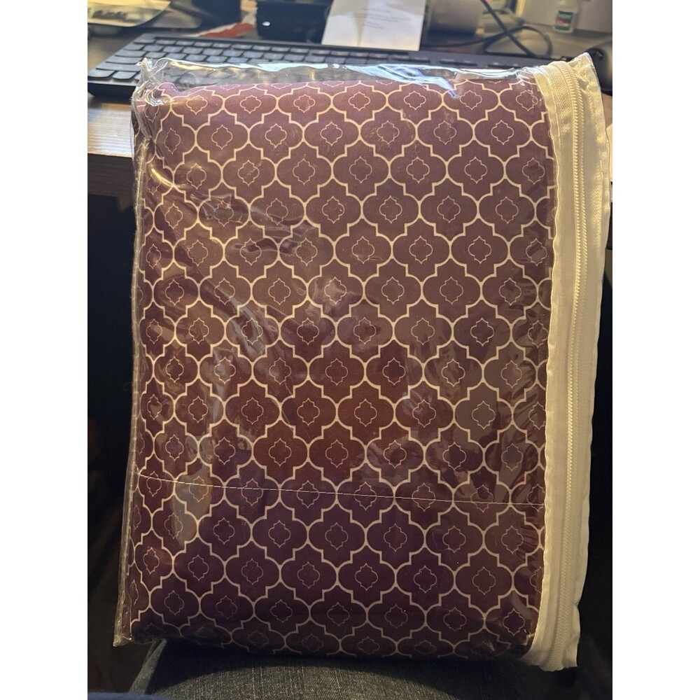 AmazonBasics Queen Cotton Blend Sheet Set Purple Floral Geometric Bedroom